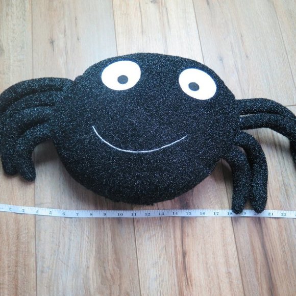 Large Halloween Spider Plush Decor - Picture 5 of 7
